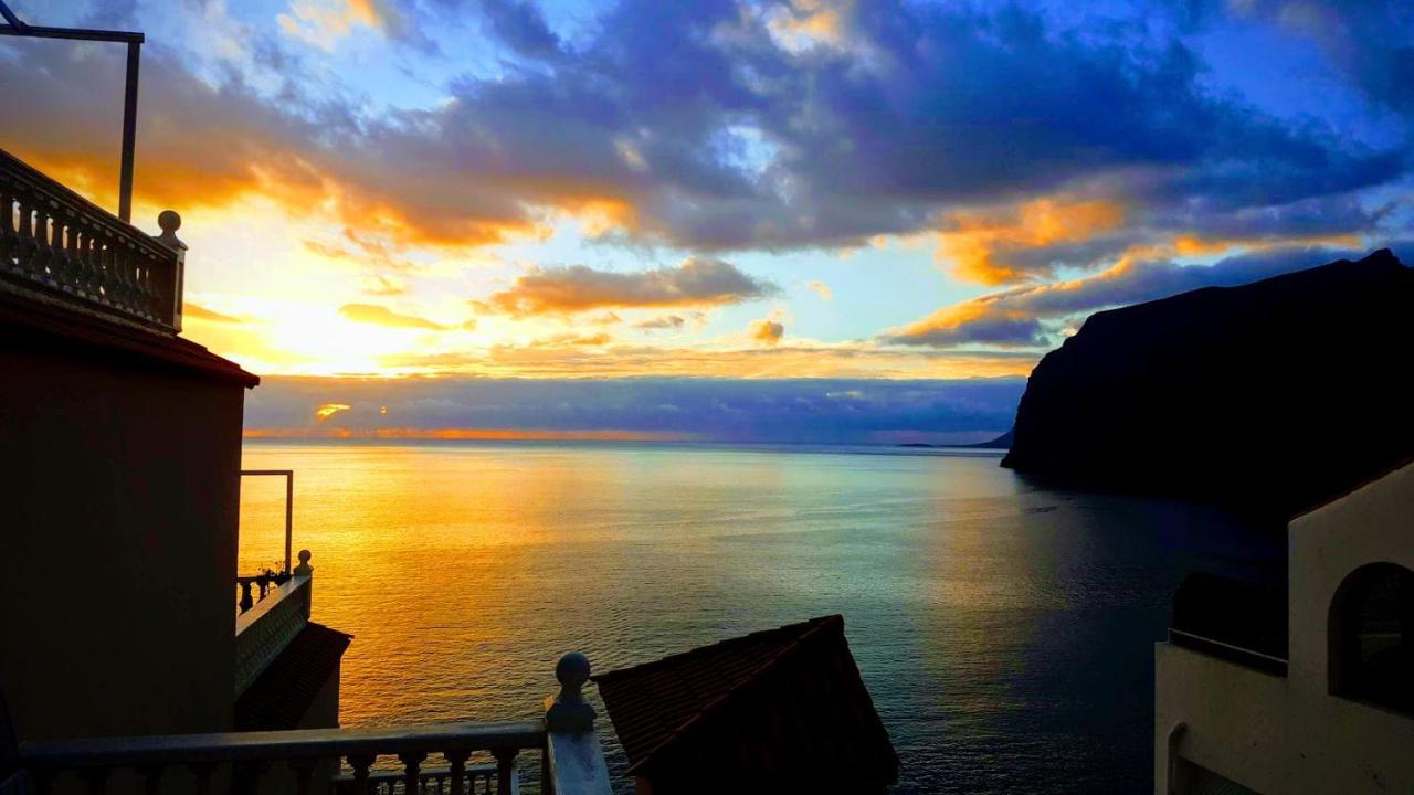 Acantilados De Los Gigantes, Islas Canarias, Espana Acantilado de los Gigantes Buitenkant foto