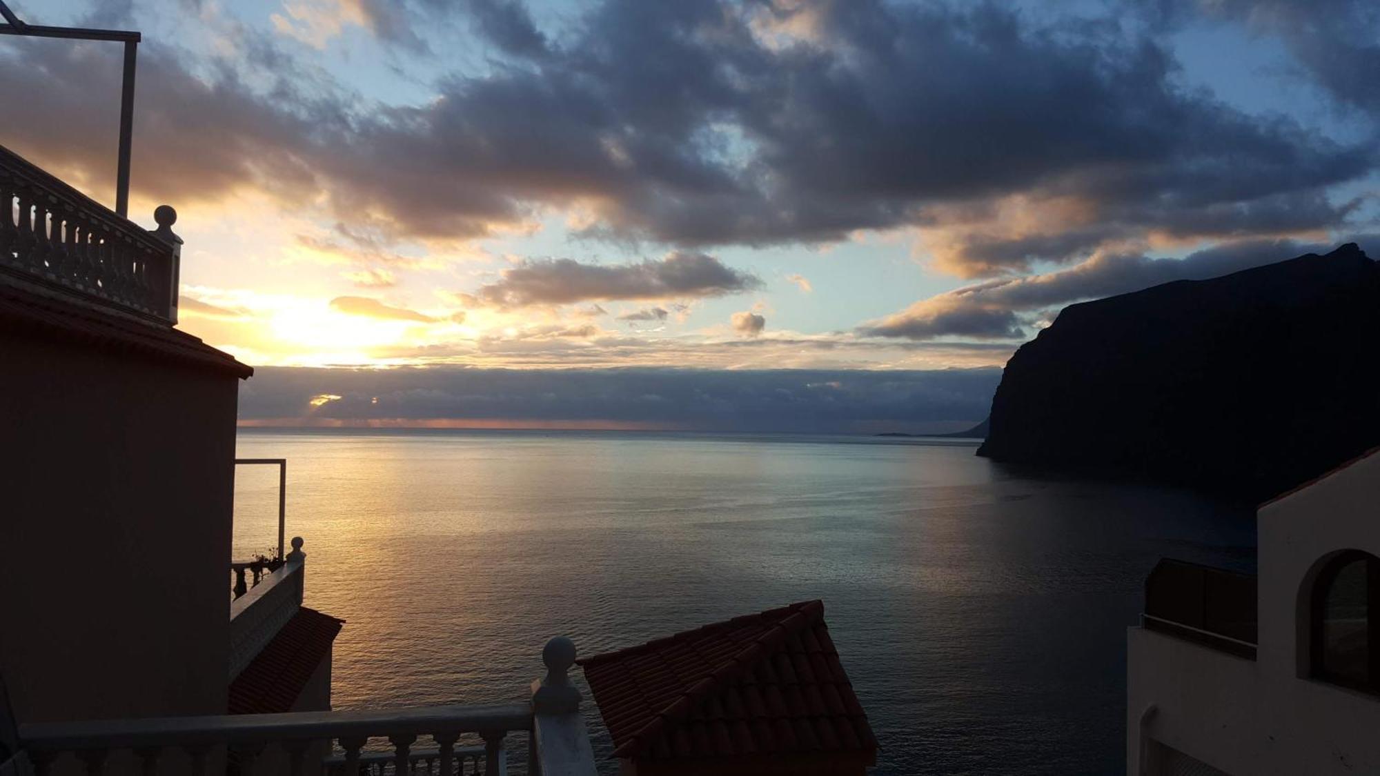 Acantilados De Los Gigantes, Islas Canarias, Espana Acantilado de los Gigantes Buitenkant foto